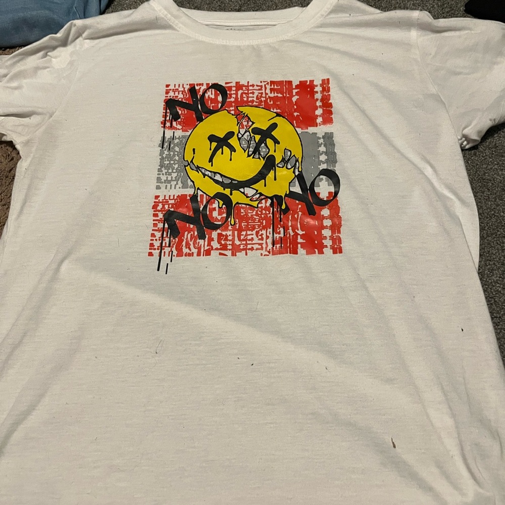 Kids graphic tee shirt